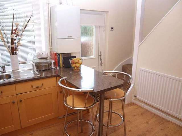 Image of 2 bedroom Terraced house to rent in Harbour Lane Milnrow Rochdale OL16 at Harbour Lane Milnrow Rochdale, OL16 4EL