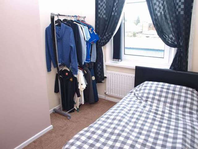  Image of 2 bedroom Terraced house to rent in Harbour Lane Milnrow Rochdale OL16 at Harbour Lane Milnrow Rochdale, OL16 4EL