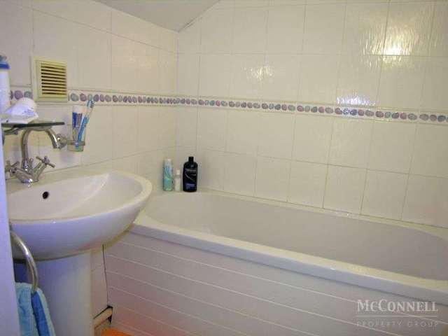  Image of 1 bedroom Flat for sale in Hawkwood Road Boscombe Bournemouth BH5 at Hawkwood Road Boscombe Bournemouth, BH5 1DP