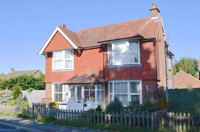  Image of 4 bedroom Detached house for sale in Hempstead Lane Hailsham BN27 at Hempstead Lane  Hailsham, BN27 3AB