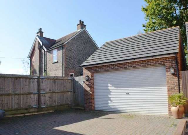  Image of 4 bedroom Detached house for sale in Hempstead Lane Hailsham BN27 at Hempstead Lane  Hailsham, BN27 3AB