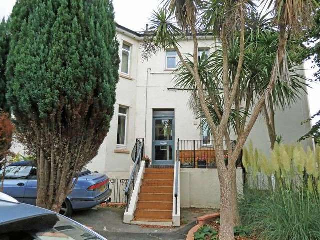  Image of 1 bedroom Flat for sale in Hengist Road Boscombe Bournemouth BH1 at Hengist Road  Bournemouth, BH1 4DN