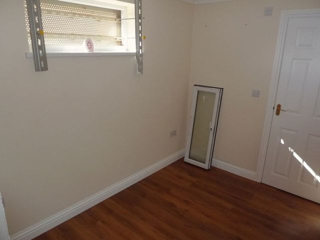  Image of 4 bedroom Detached house for sale in Heol Pearetree Rhoose Barry CF62 at Heol Pearetree  Rhoose Point, CF62 3LB