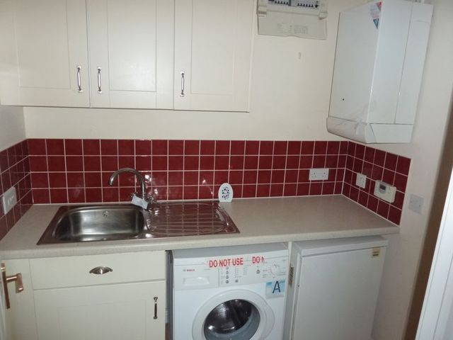  Image of 4 bedroom Detached house for sale in Heol Pearetree Rhoose Barry CF62 at Heol Pearetree  Rhoose Point, CF62 3LB