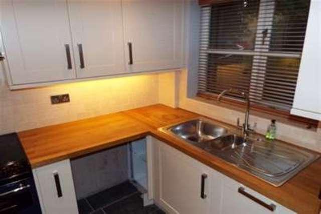  Image of 2 bedroom Property to rent in Herons Court West Bridgford Nottingham NG2 at Nottingham, NG2 6QE