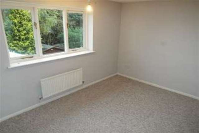  Image of 2 bedroom Property to rent in Herons Court West Bridgford Nottingham NG2 at Nottingham, NG2 6QE