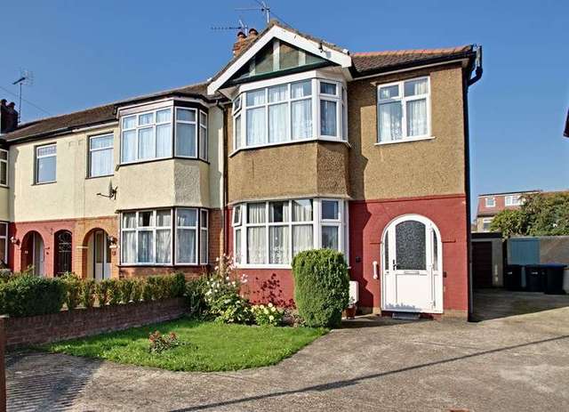  Image of 3 bedroom Property for sale in Herrongate Close Enfield EN1 at Herrongate Close  Enfield, EN1 3BN