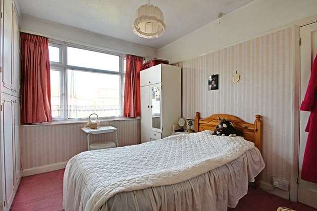  Image of 3 bedroom Property for sale in Herrongate Close Enfield EN1 at Herrongate Close  Enfield, EN1 3BN