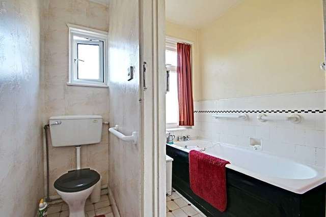  Image of 3 bedroom Property for sale in Herrongate Close Enfield EN1 at Herrongate Close  Enfield, EN1 3BN
