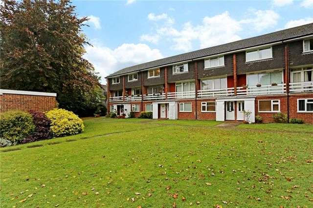  Image of 2 bedroom Apartment to rent in High Road Bushey Heath Bushey WD23 at High Road Bushey Heath Bushey, WD23 1EJ