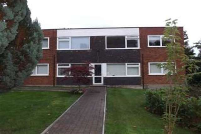  Image of 2 bedroom Flat to rent in High Road Loughton IG10 at Loughton, IG10 4JE