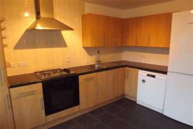  Image of 2 bedroom Flat to rent in High Road Loughton IG10 at Loughton, IG10 4JE