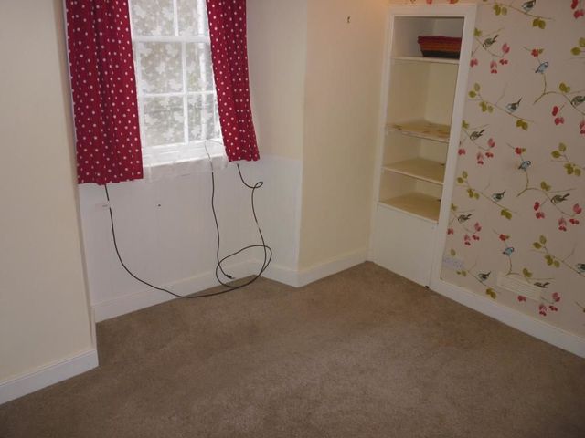  Image of 1 bedroom Flat to rent in High Street Kinghorn Burntisland KY3 at Kinghorn Fife Fife, KY3 9UW