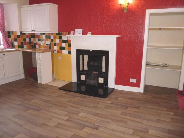  Image of 1 bedroom Flat to rent in High Street Kinghorn Burntisland KY3 at Kinghorn Fife Fife, KY3 9UW