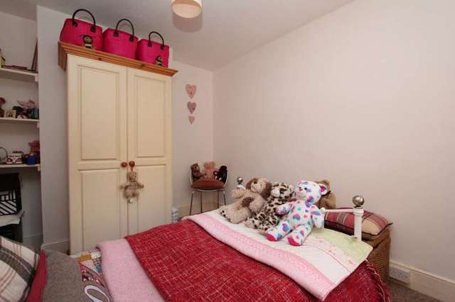  Image of 3 bedroom Cottage for sale in Gordon Road Highcliffe Christchurch BH23 at Highcliffe Christchurch Dorset, BH23 5HN