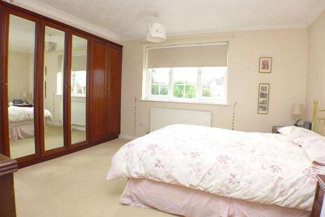  Image of 4 bedroom Detached house for sale in Highview Road Sidcup DA14 at Highview Road  Sidcup, DA14 4EX