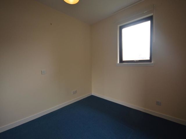  Image of 1 bedroom Flat to rent in Hilton Crescent Inverness IV2 at Inverness Highland Highland, IV2 3DJ