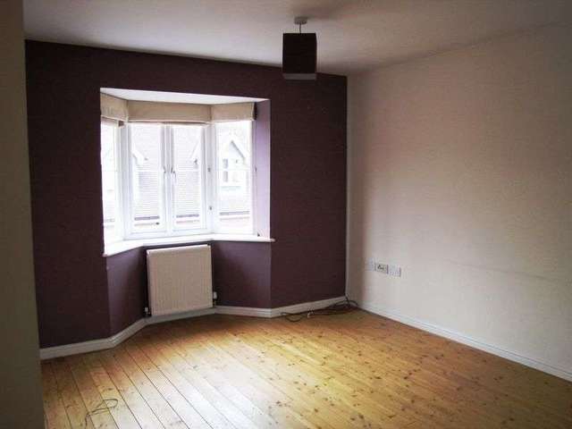  Image of 2 bedroom Flat for sale in Hopton Grove Newport Pagnell MK16 at Hopton Grove  Newport Pagnell, MK16 0DW