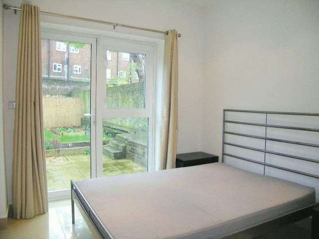  Image of 2 bedroom Flat to rent in Huddleston Road London N7 at Huddleston Road  London, N7 0AG