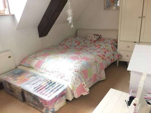  Image of 3 bedroom Terraced house to rent in Hurn Court Lane Hurn Christchurch BH23 at Hurn Court Lane Hurn Christchurch, BH23 6BH