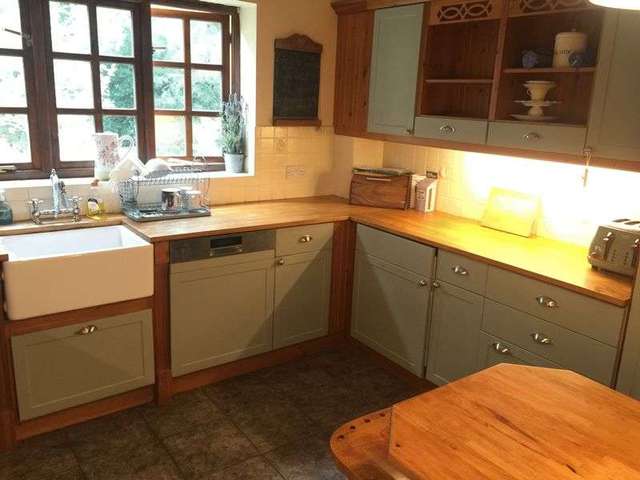  Image of 3 bedroom Terraced house to rent in Hurn Court Lane Hurn Christchurch BH23 at Hurn Court Lane Hurn Christchurch, BH23 6BH