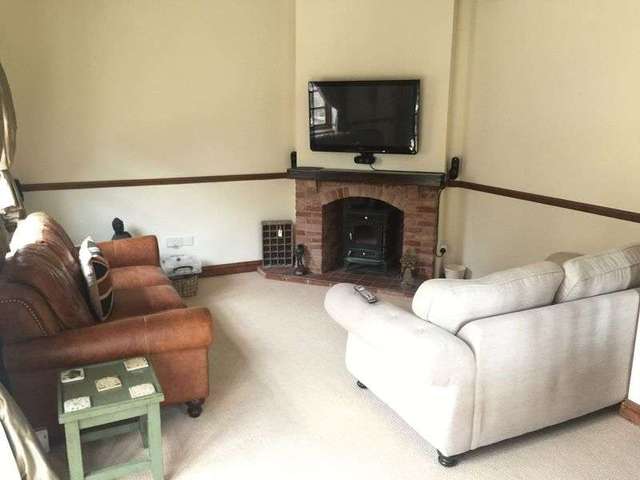  Image of 3 bedroom Terraced house to rent in Hurn Court Lane Hurn Christchurch BH23 at Hurn Court Lane Hurn Christchurch, BH23 6BH