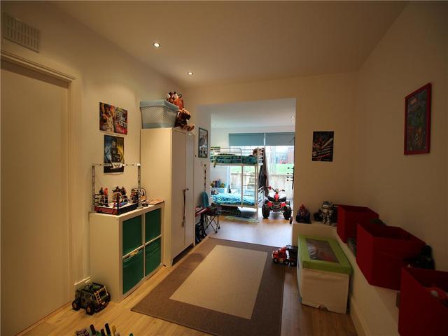  Image of 3 bedroom Flat to rent in Inverleith Gardens Edinburgh EH3 at Inverleith Edinburgh Edinburgh, EH3 5PR
