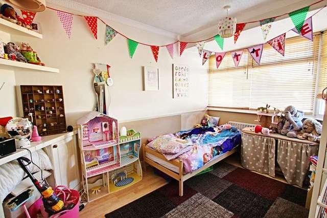  Image of 3 bedroom Property to rent in Irkdale Avenue Enfield EN1 at Irkdale Avenue  Enfield, EN1 4BD