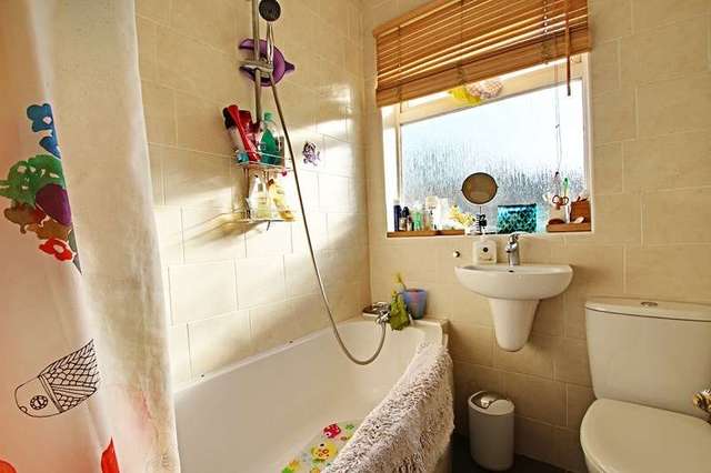  Image of 3 bedroom Property to rent in Irkdale Avenue Enfield EN1 at Irkdale Avenue  Enfield, EN1 4BD
