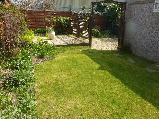  Image of 3 bedroom Semi-Detached house to rent in Jersey Close Fareham PO14 at Jersey Close Stubbington FAREHAM, PO14 2NW