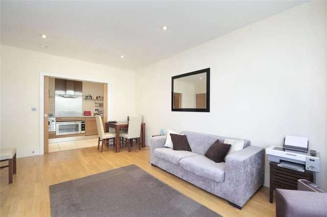  Image of 2 bedroom Flat to rent in Juniper Drive London SW18 at Battersea Reach Wandsworth Wandsworth Town, SW18 1TX