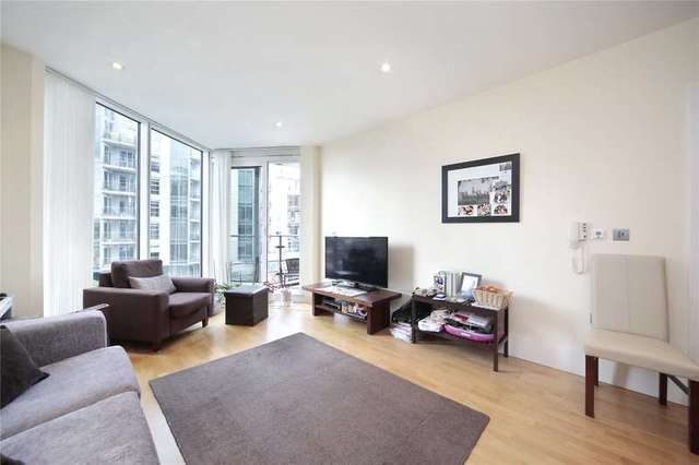  Image of 2 bedroom Flat to rent in Juniper Drive London SW18 at Battersea Reach Wandsworth Wandsworth Town, SW18 1TX