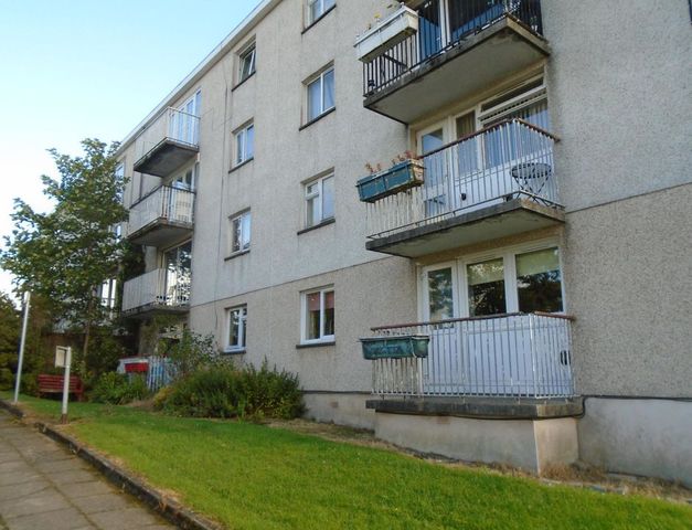  Image of 2 bedroom Flat to rent in Kimberley Gardens East Kilbride Glasgow G75 at East Kilbride South Lanarkshire South Lanarkshire, G75 8HW
