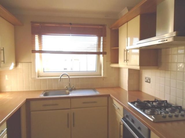  Image of 2 bedroom Flat to rent in Kimberley Gardens East Kilbride Glasgow G75 at East Kilbride South Lanarkshire South Lanarkshire, G75 8HW