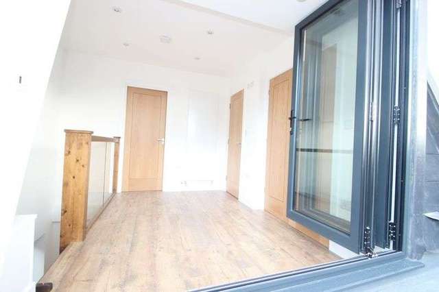  Image of 5 bedroom Detached house to rent in Kingsland Road London E2 at Kingsland Road  London, E2 8AG