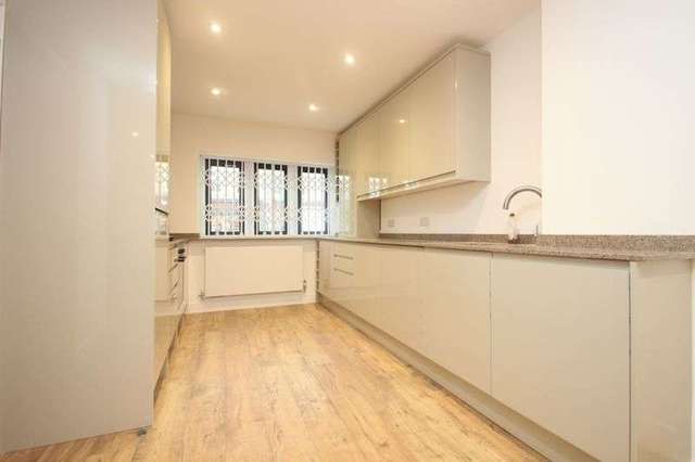  Image of 4 bedroom Detached house to rent in Kingsland Road London E2 at Kingsland Road  London, E2 8AG
