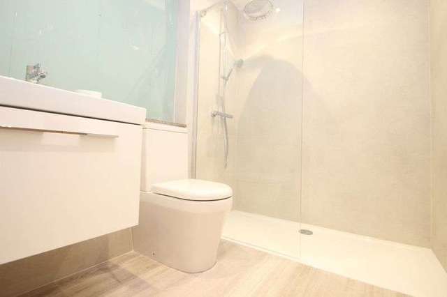  Image of 4 bedroom Detached house to rent in Kingsland Road London E2 at Kingsland Road  London, E2 8AG