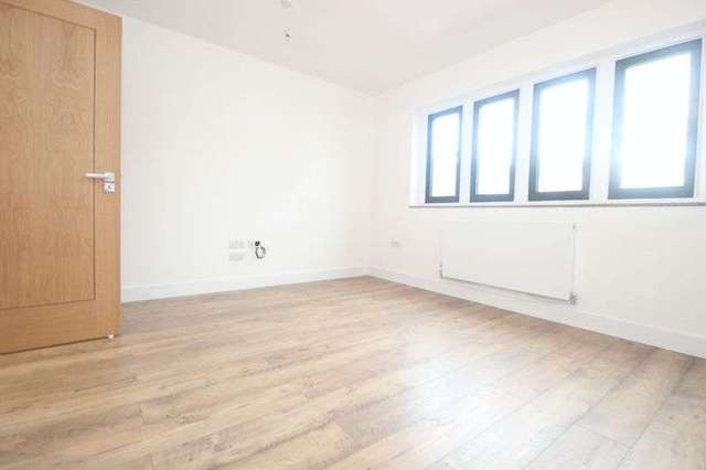  Image of 4 bedroom Detached house to rent in Kingsland Road London E2 at Kingsland Road  London, E2 8AG