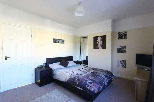  Image of 2 bedroom Semi-Detached house for sale in Kingston Avenue Hessle HU13 at Kingston Avenue  Hessle, HU13 9LR
