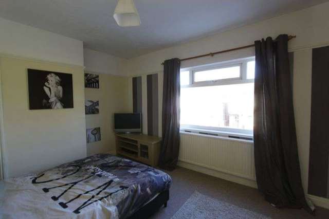  Image of 2 bedroom Semi-Detached house for sale in Kingston Avenue Hessle HU13 at Kingston Avenue  Hessle, HU13 9LR