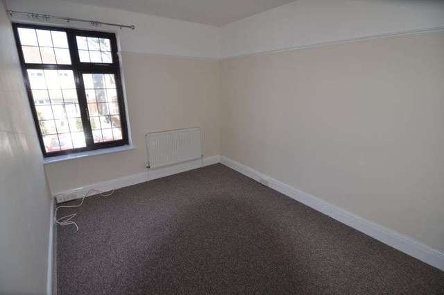  Image of 4 bedroom Terraced house to rent in Speedwell Road Kingswood Bristol BS15 at Speedwell Road  Bristol, BS15 1ES