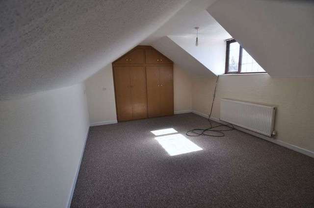  Image of 4 bedroom Terraced house to rent in Speedwell Road Kingswood Bristol BS15 at Speedwell Road  Bristol, BS15 1ES
