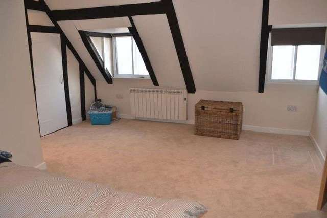  Image of 2 bedroom Flat for sale in Kinnings Row Tonbridge TN9 at Kinnings Row  Tonbridge, TN9 1DY