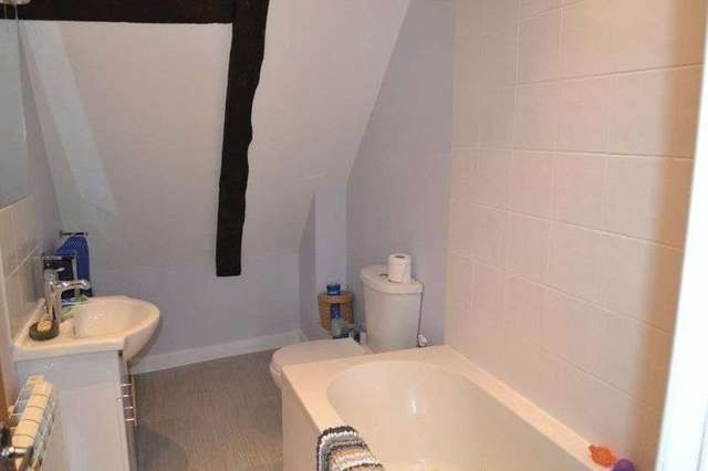  Image of 2 bedroom Flat for sale in Kinnings Row Tonbridge TN9 at Kinnings Row  Tonbridge, TN9 1DY