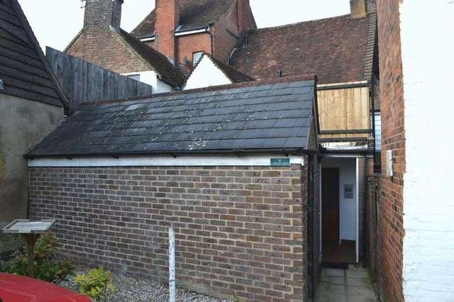  Image of 2 bedroom Flat for sale in Kinnings Row Tonbridge TN9 at Kinnings Row  Tonbridge, TN9 1DY