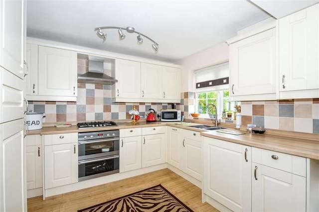  Image of 3 bedroom Detached house for sale in Knox Green Binfield Bracknell RG42 at Binfield  Binfield, RG42 4NZ