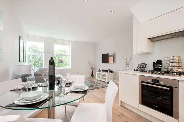  Image of 1 bedroom Flat for sale in Lancaster Road London W11 at Notting Hill London Notting Hill, W11 1QT