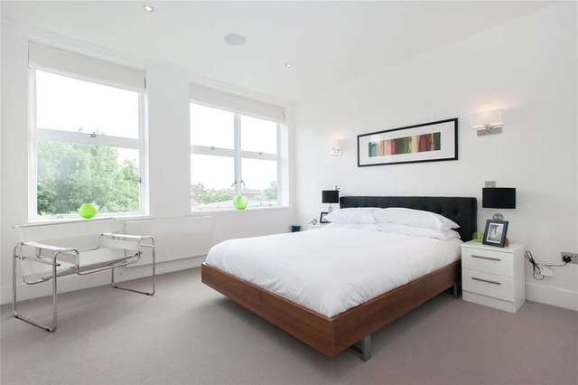  Image of 1 bedroom Flat for sale in Lancaster Road London W11 at Notting Hill London Notting Hill, W11 1QT