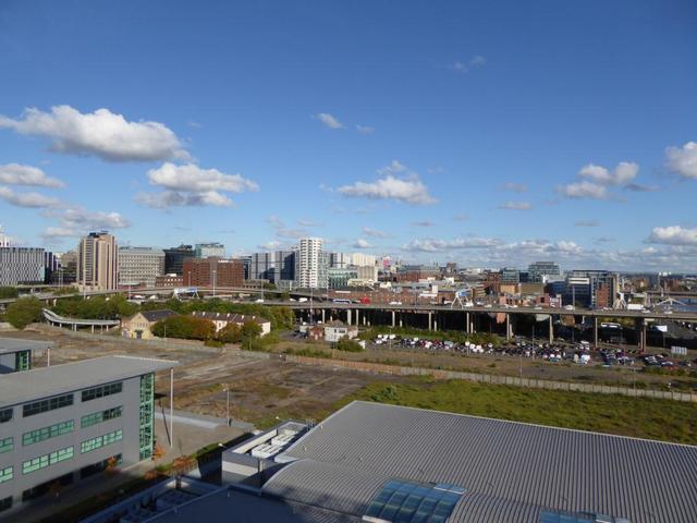 Image of 1 bedroom Flat to rent in Lancefield Quay Glasgow G3 at Finnieston Glasgow Glasgow, G3 8JF