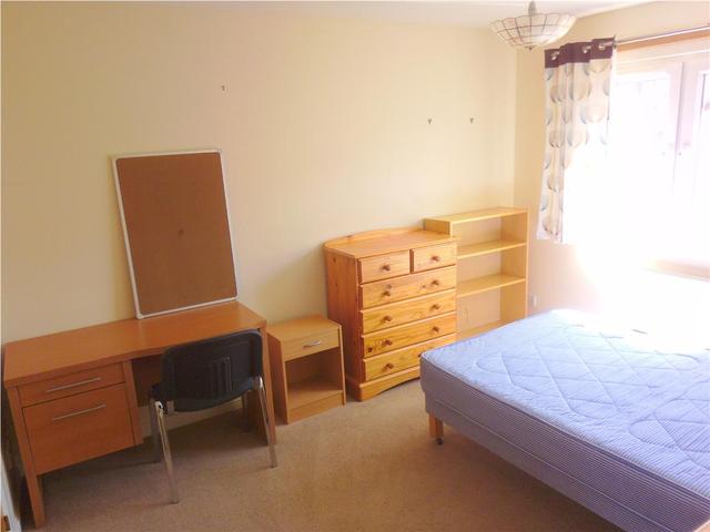  Image of 5 bedroom Town House to rent in Larch Street Dundee DD1 at West End Dundee Dundee, DD1 5NQ